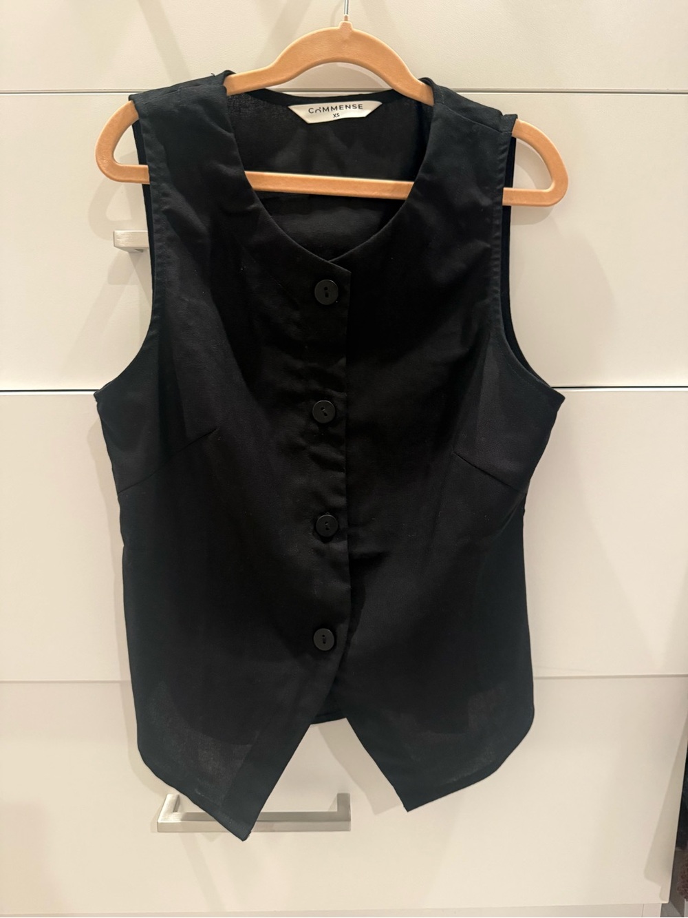 Commense Black Sleeveless Button Front Top/vest